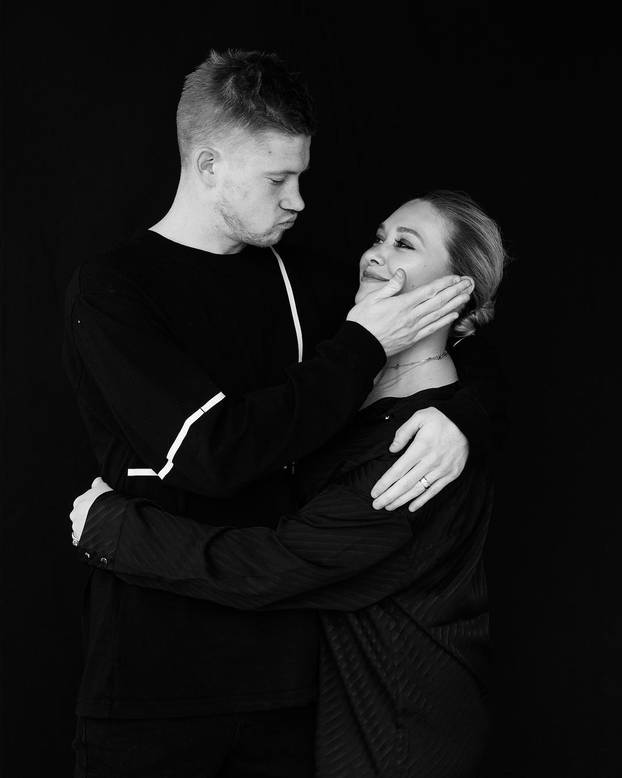 FOTO Kevin De Bruyne nekad je bio žrtva suigračeve izdaje, a onda je upoznao ovu ljepoticu