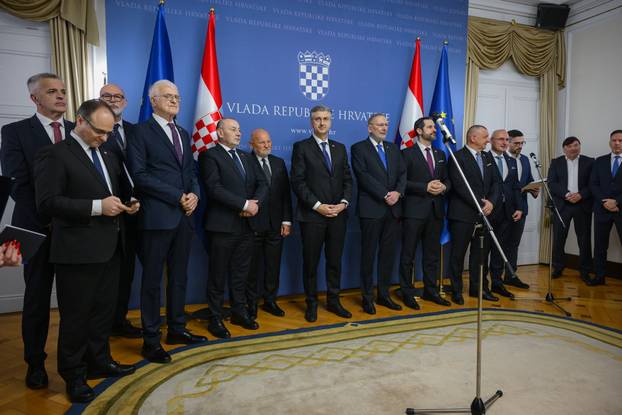 Zagreb: Prijem rukometaša u Banskim dvorima