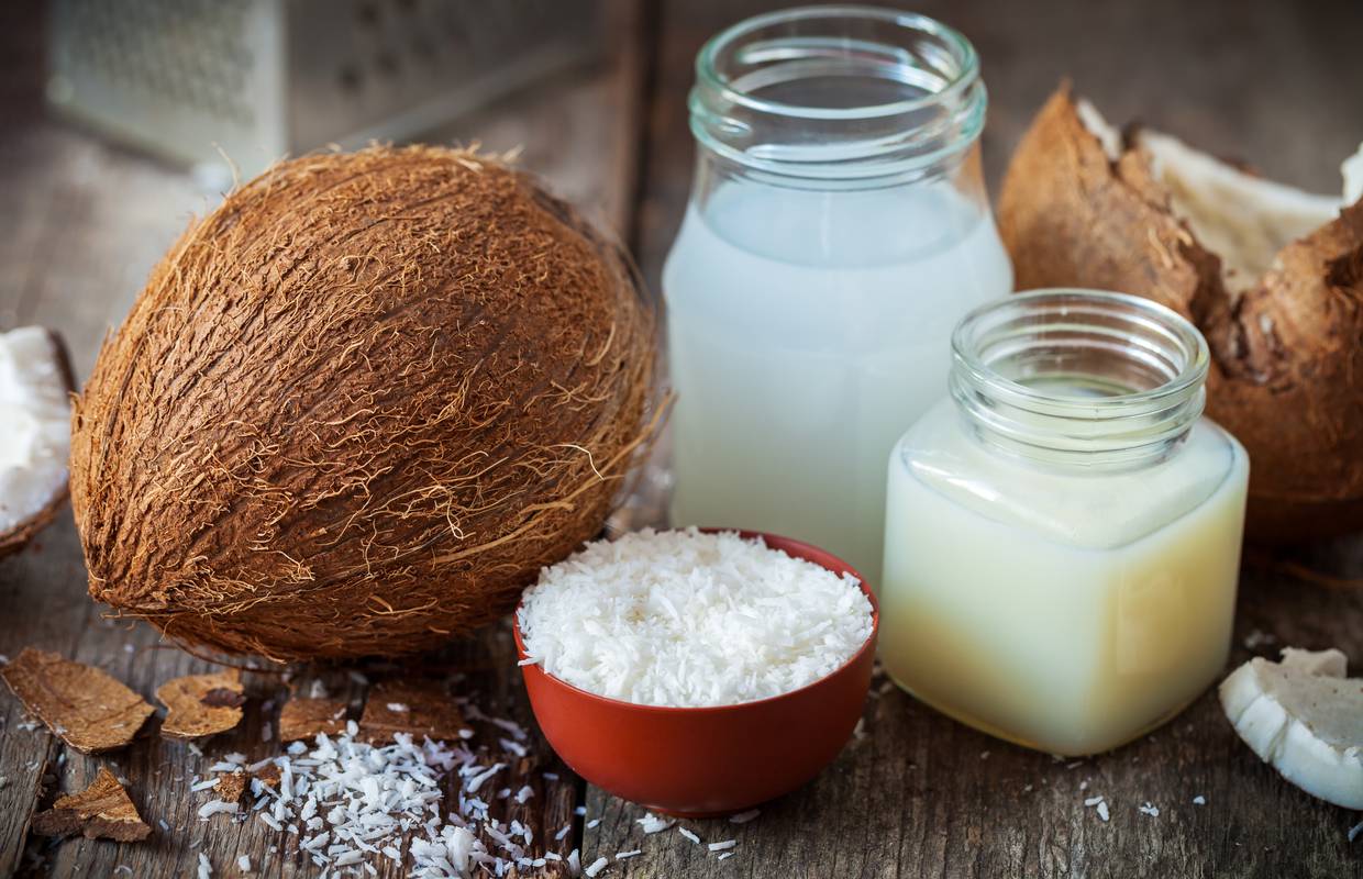 Kokosovo ulje je super saveznik iz prirode za jaču i zdraviju kosu