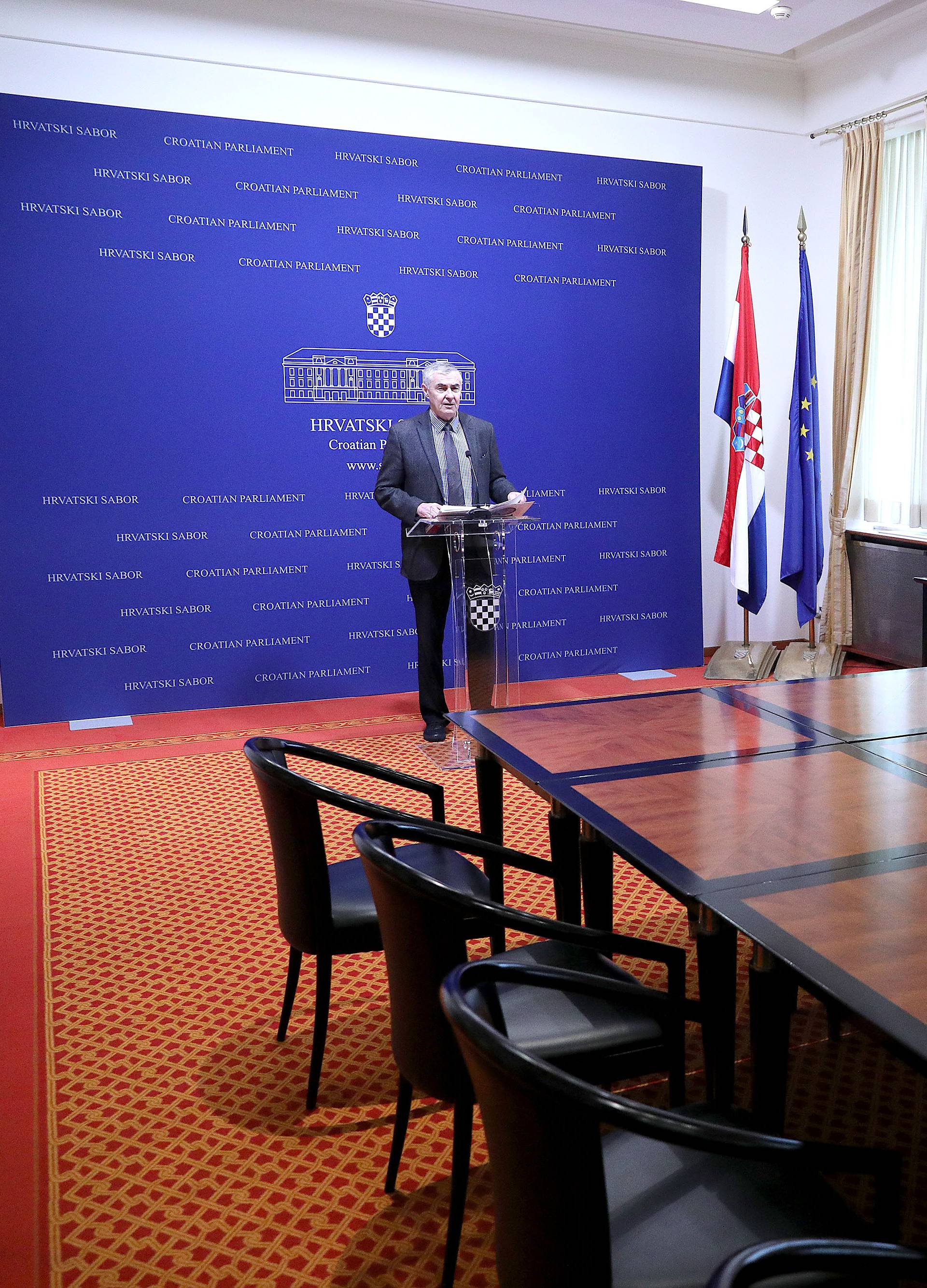 Zagreb: Novinari bojkotirali konferenciju za medije Å½eljka GlasnoviÄa