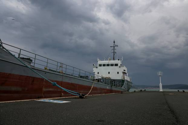 Zadar: Nevrijeme dolazi prema gradu