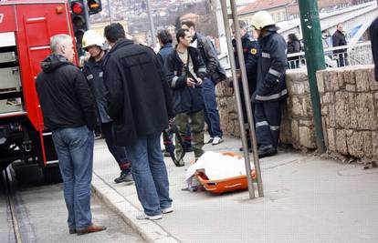 Truplo muškarca plutalo u Miljacki u centru Sarajeva 