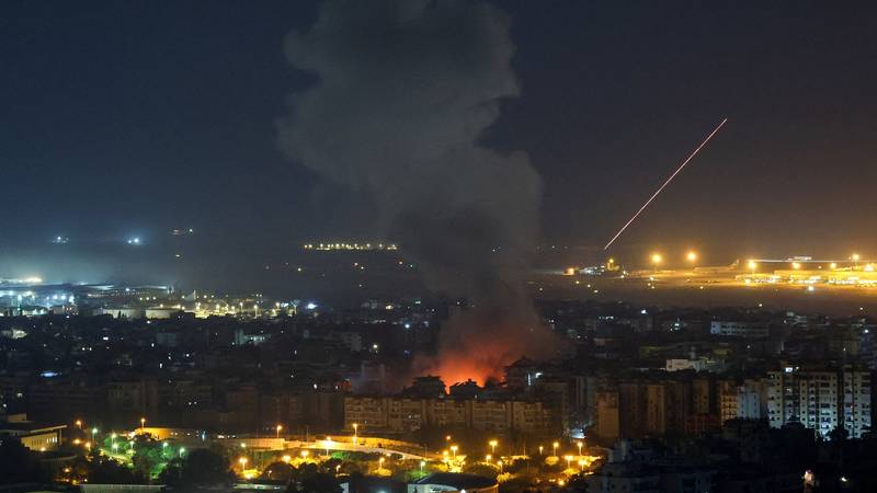 VIDEO Israel attacked Hezbollah command centers. An American military plane crashed in Iraq...