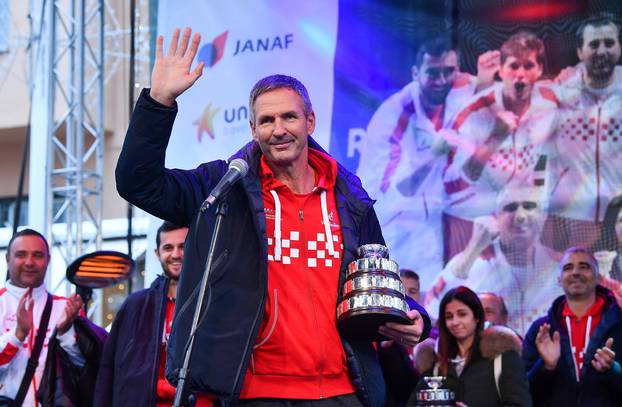 Zagreb: Doček srebrnih tenisača na Trgu bana Jelačića