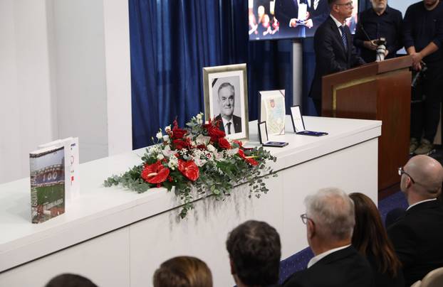 Split: Komemorcija za Juricu Gizdića, novinara i Hajdukovog kroničara