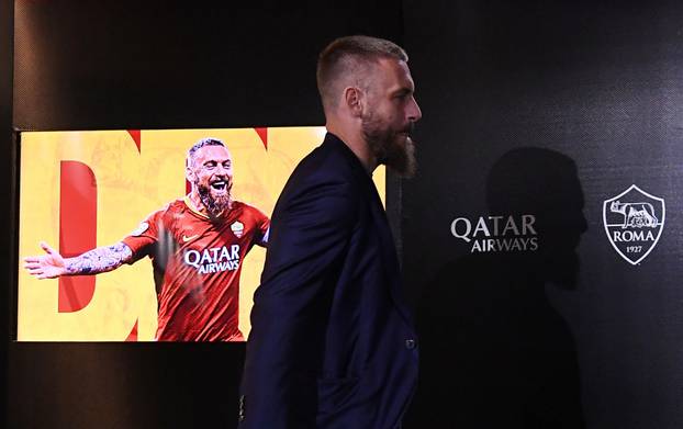 AS Roma Press Conference - Daniele De Rossi