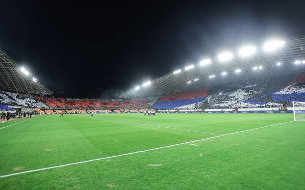Atmosfera na Poljudu tijekom utakmice 1. kola Koferencijske lige između Hajduka i Ajaxa