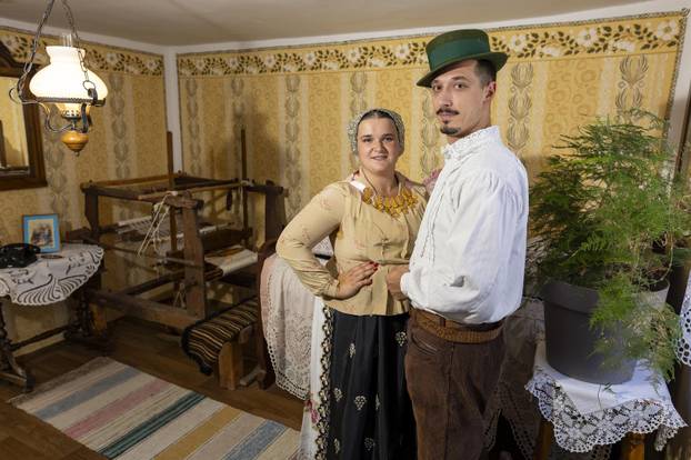 Komletinci: Obitelj Čelebić njeguje stare slavonske običaje