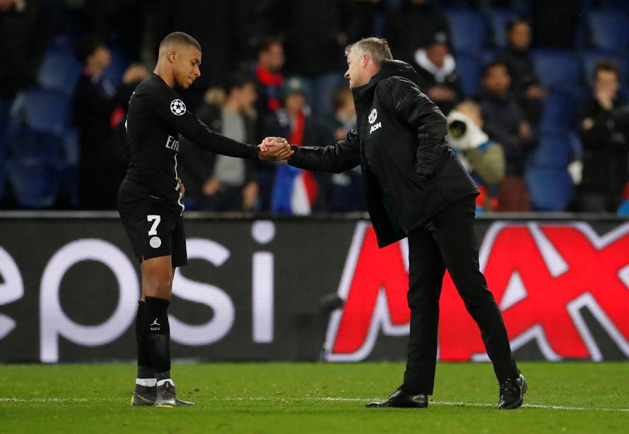 Champions League - Round of 16 Second Leg - Paris St Germain v Manchester United