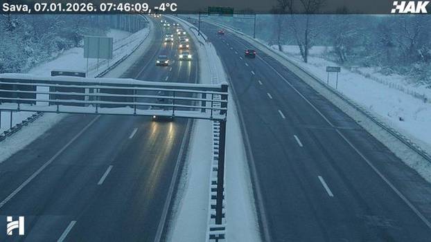 FOTO Autoceste diljem Hrvatske zametene snijegom, pogledajte