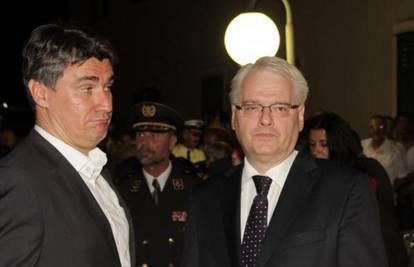 Premijer je bez komentara, a Josipović bi pravedno suđenje 