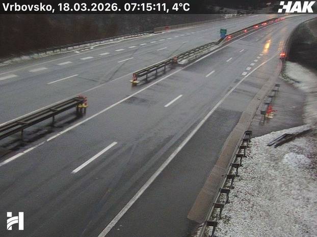 FOTO Snijeg pao na Sljemenu, zatrpana i A6, šleperi ne smiju prema Istri, pogledajte snimke