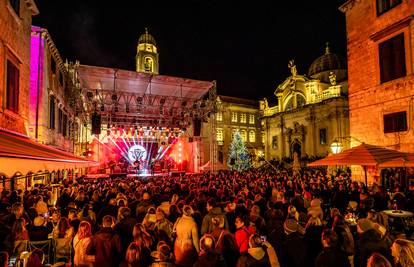 Svjetlost, pjesma i more radosti – advent u Dubrovniku