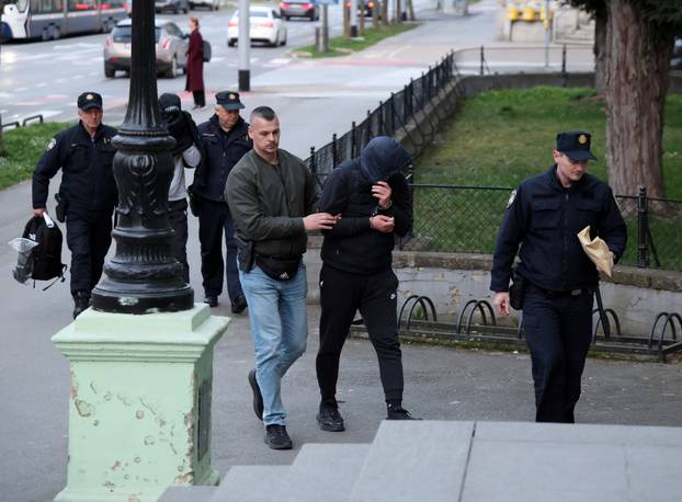 Osijek: Privođenje uhićenih zbog droge i pranja novca kod sudca istrage