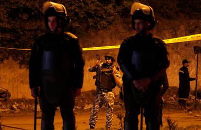 Muškarac se raznio u Kairu, a poginula su i dva policajca