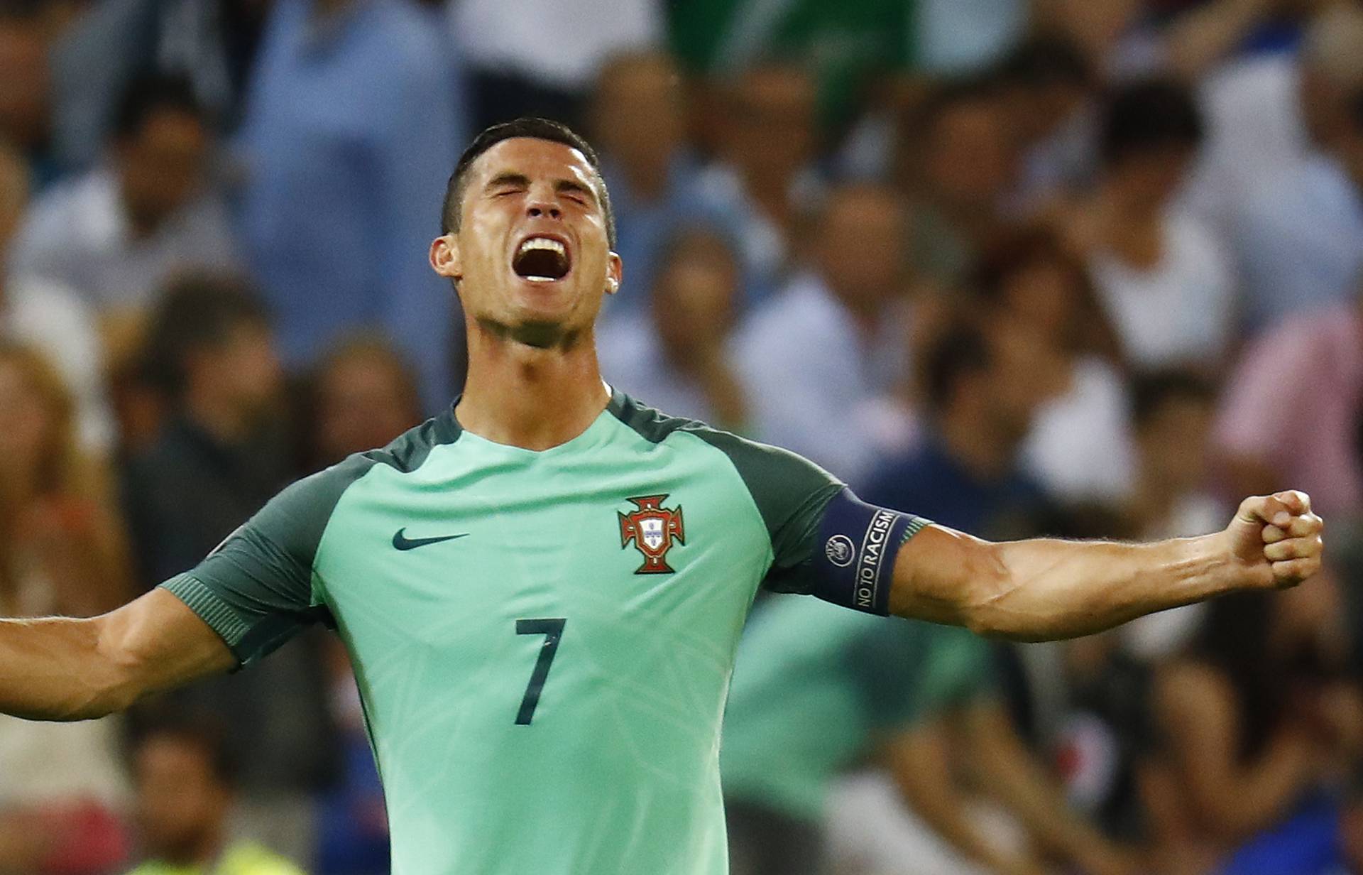 Portugal v Wales - EURO 2016 - Semi Final