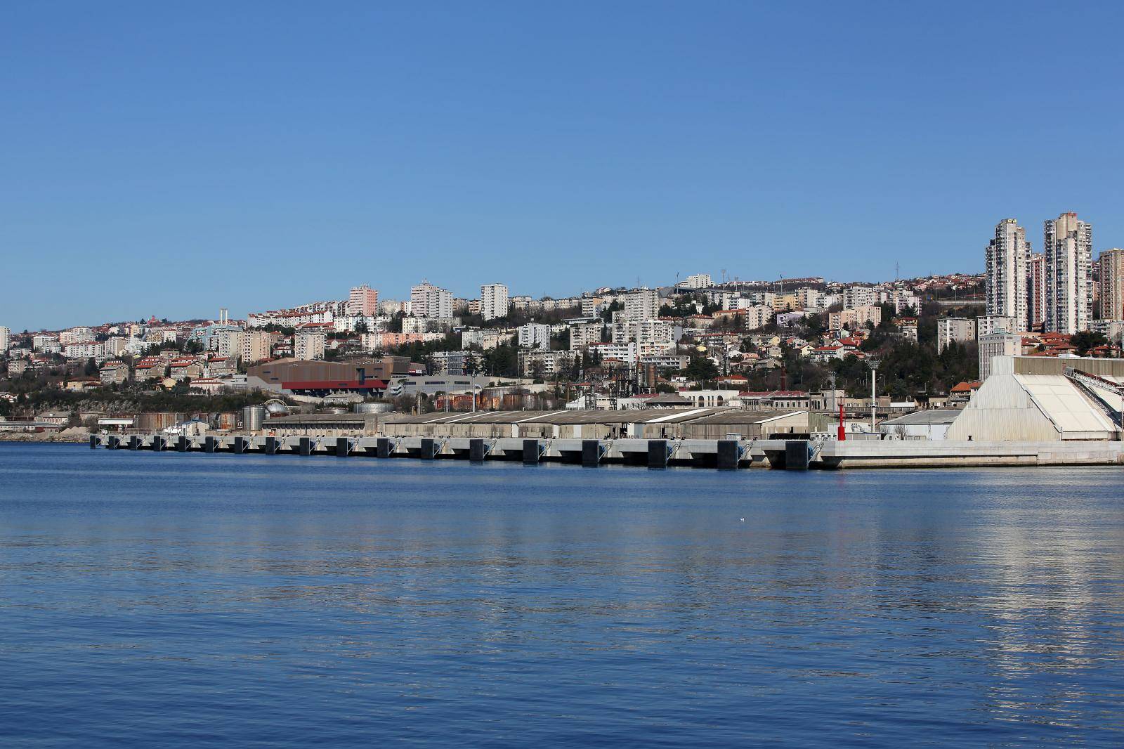 Zagrebacka obala, novi  moderni kontejnerski terminal u Rijeci