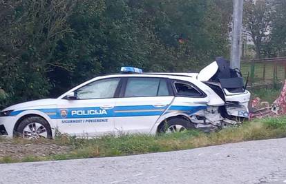 Pijani vozač tipkao po mobitelu pa se zabio u policijsko vozilo u Slatini: Ozlijeđeni on i policajka