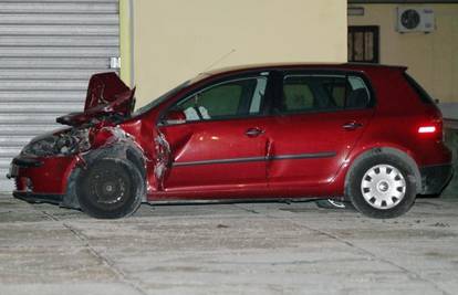 Zadar: Svećenik je udario autom u kamion i poginuo