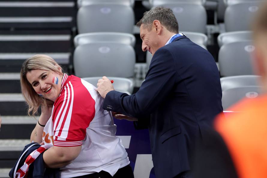 Atmosfera u Areni Zagreb prije početka susreta Francuske i Hrvatske na Svjetskom rukometnom prvenstvu 2025.