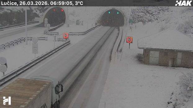 FOTO SNIJEG ZAMEO CESTU Evo kako izgleda A6 Zagreb - Rijeka