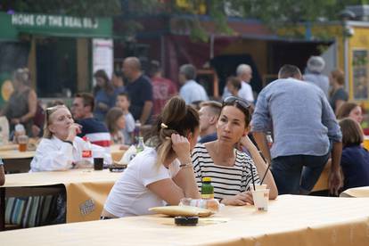 FOTO Počeo Food truck festival u Zagrebu - delicije za svačiji ukus