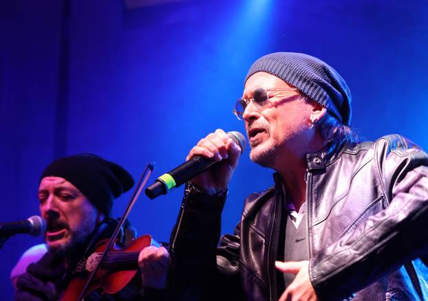 Šibenik: Koncertom Gibonnija započela 10. Adventura