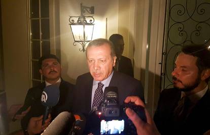 Erdogan: Zaustavit ćemo taj vojni udar, svi izađite na ulice