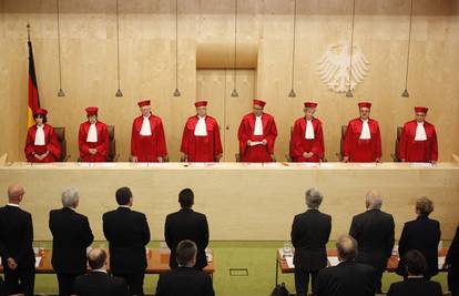 Fond za spas Unije je ustavan: Nijemci daju 190 milijardi eura