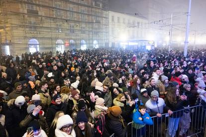 FOTO Miach otvorila doček Nove u Zagrebu: Evo i atmosfere...