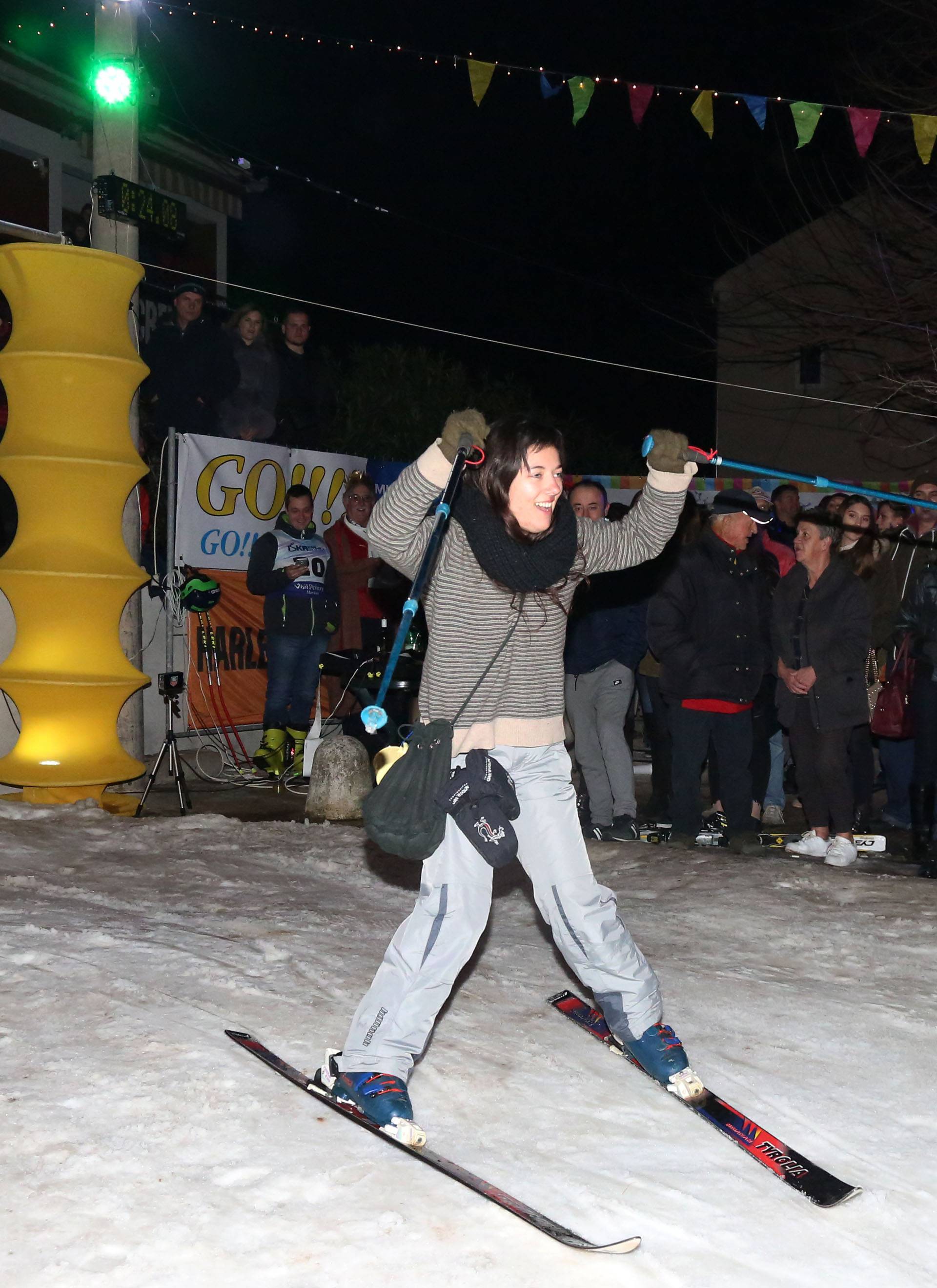 Skijaški spektakl uz more: Iška kraljica privukla je stotine ljudi