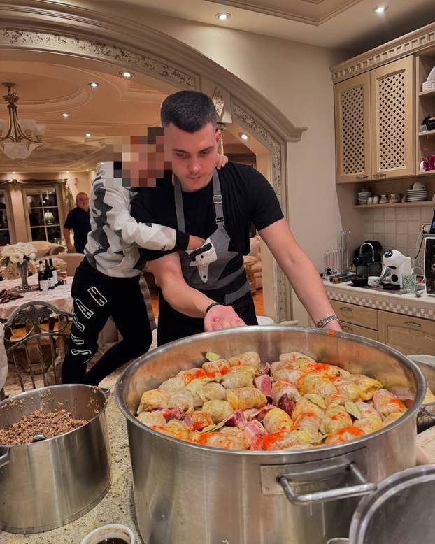 Sve pršti od luksuza: Lepa Brena prodaje vilu Aleksandri Prijović. Evo kako izgleda raskošna kuća