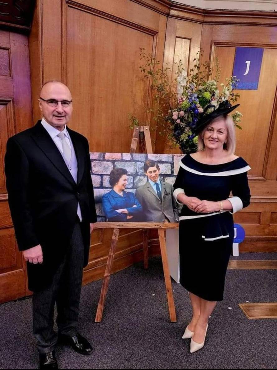 Grlić Radman na krunidbi kralja Charlesa III. pozirao uz Macrona i Brigitte, prvu damu Francuske