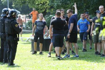 Murska Sobota: 50ak BBB-a poku&Aring;&iexcl;alo u&Auml;i na utakmicu, intervenirala policija