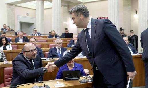 Plenki će sad baš biti faraon, a mit o Vasi poslao je u rezalište