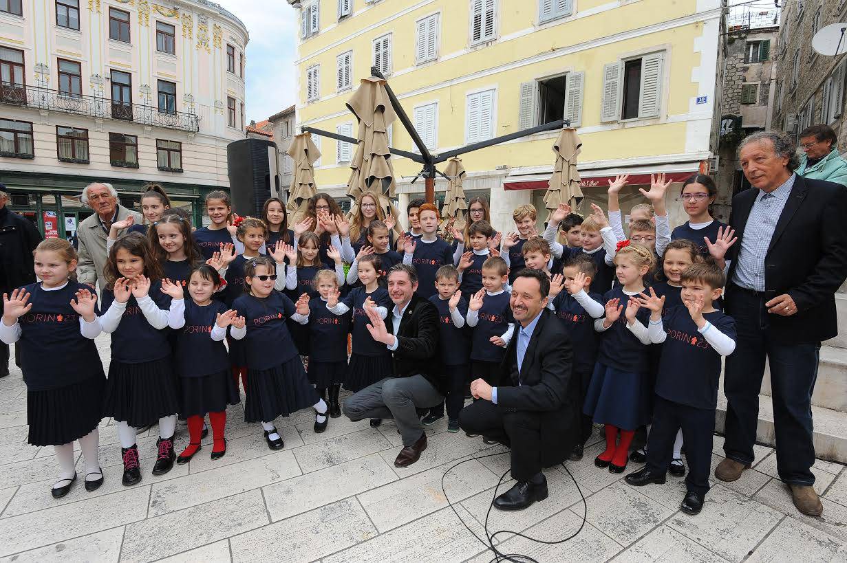 Podignuta zastava na splitskoj Pjaci: Počeo je Tjedan Porina