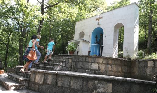 Zbog širenja vijesti o ukazanju Gospe završila u zatvoru gdje joj se ona nastavila ukazivati