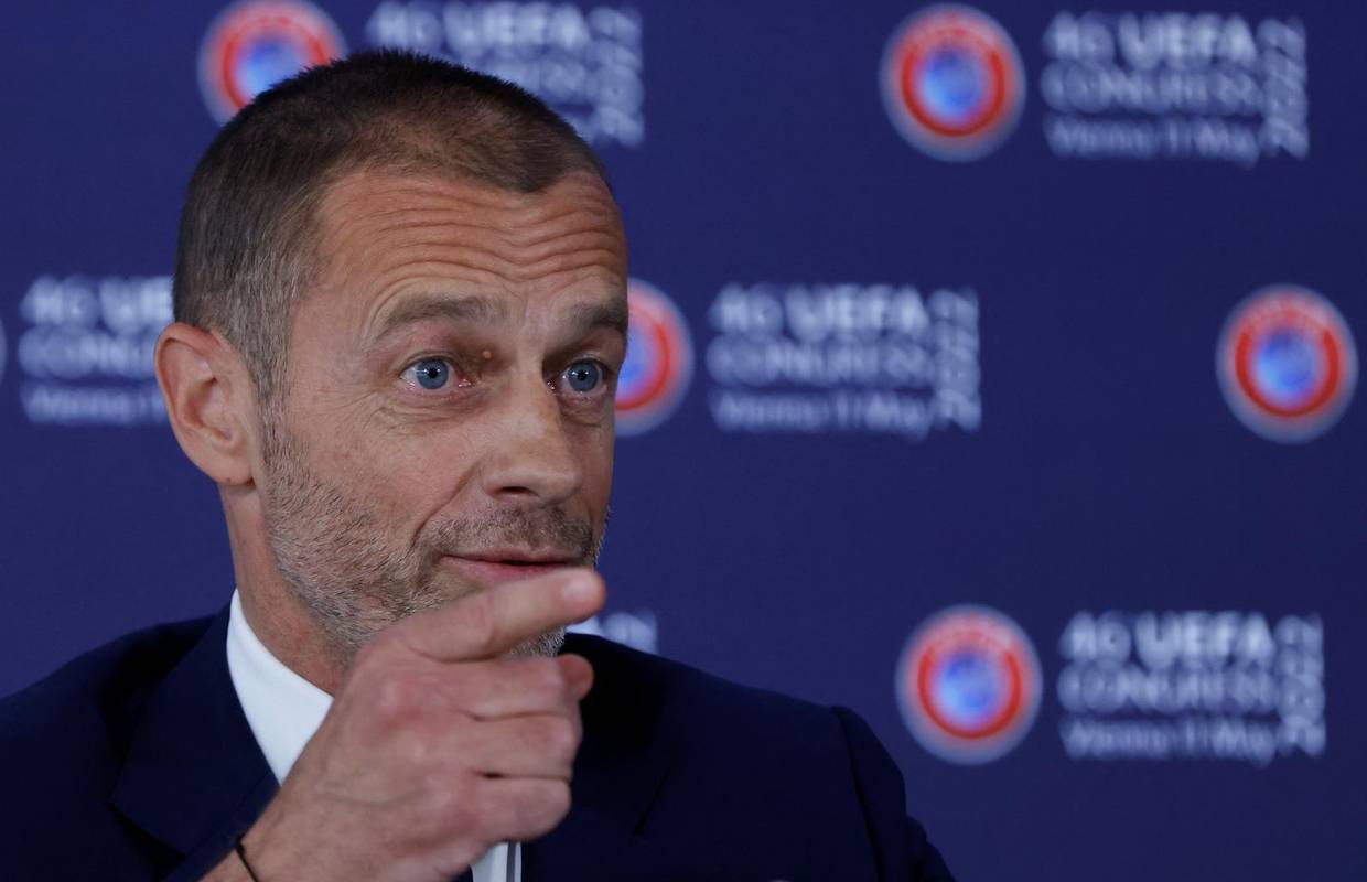 U svakom kafiću nema 50 Luki Modrića, ali, ako ne 50, ima bar desetak Aleksandera Čeferina