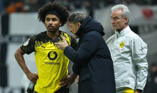 Zvijezda Borussije u sredi&scaron;tu je skandala s oru&zcaron;jem, oglasio se i Kova&ccaron;: Pa nisam mu ja otac...