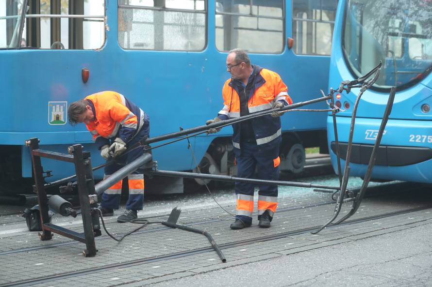 Tramvaji ne voze kroz centar: 'Trola je pala i sve je puknulo'