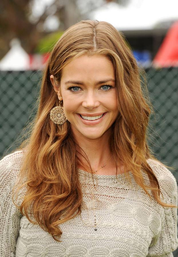 Denise Richards ponovno postala majka, posvojila djevoj?icu Eloise Joni 