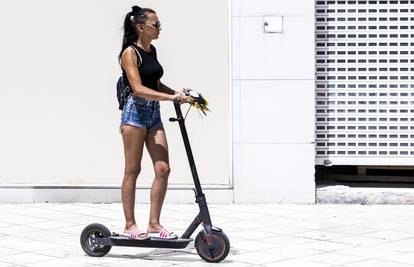 U Hrvatskoj na romobilima stradavaju djeca, Talijani uvode registarske pločice za njih!