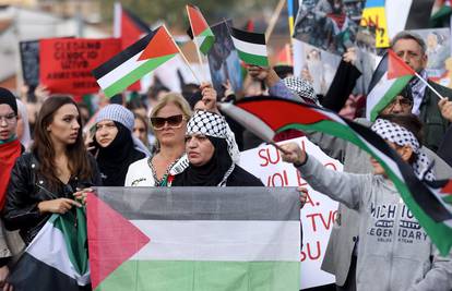 U Sarajevu održan skup potpore Palestincima. Gradonačelnica: Mi najbolje znamo kako je to...