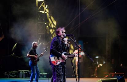 Bijelo dugme nezaustavljivo „kotrlja“ naprijed