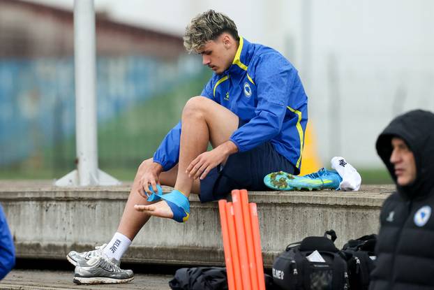 Sarajevo: Trening nogometne reprezentacija BiH uoči finalne utakmice doigravanja za Svjetsko prvenstvo