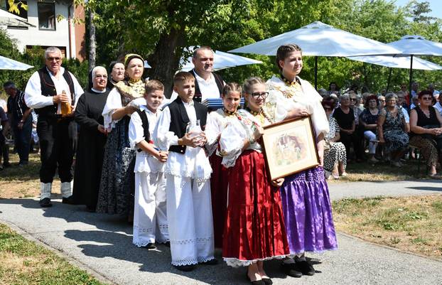 FOTO Pogledajte kako se slavila Velika Gospa  po svetištima