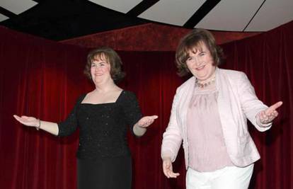 Susan Boyle zapanjena koliko joj voštana dvojnica nalikuje