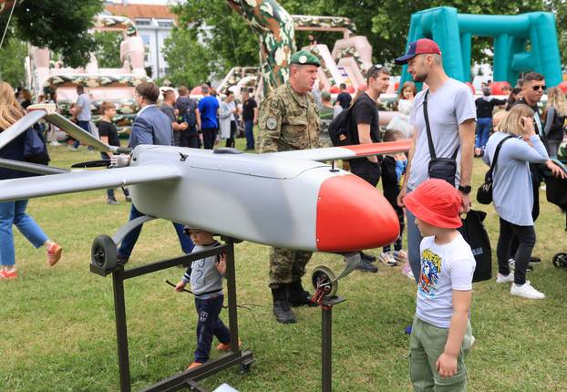 Zagreb: Proslava Dana državnosti na Jarunu 