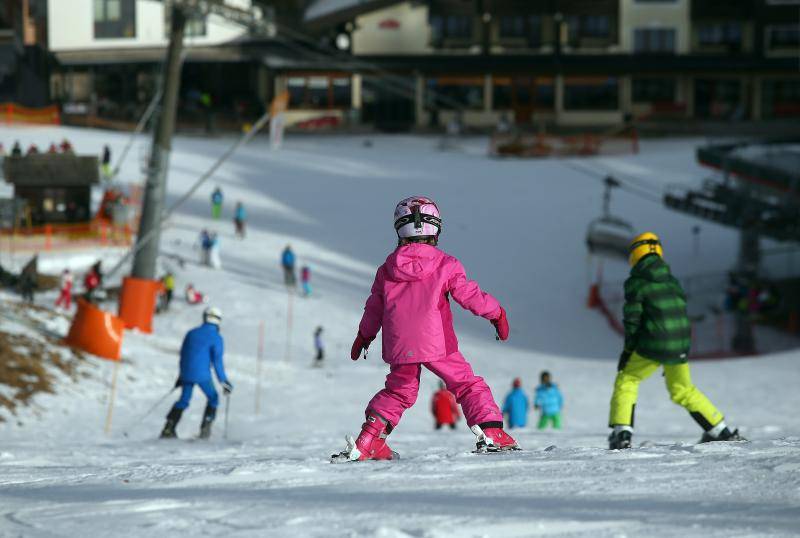 Pravo na izostanak: Bogati na skije, a ostali u školske klupe