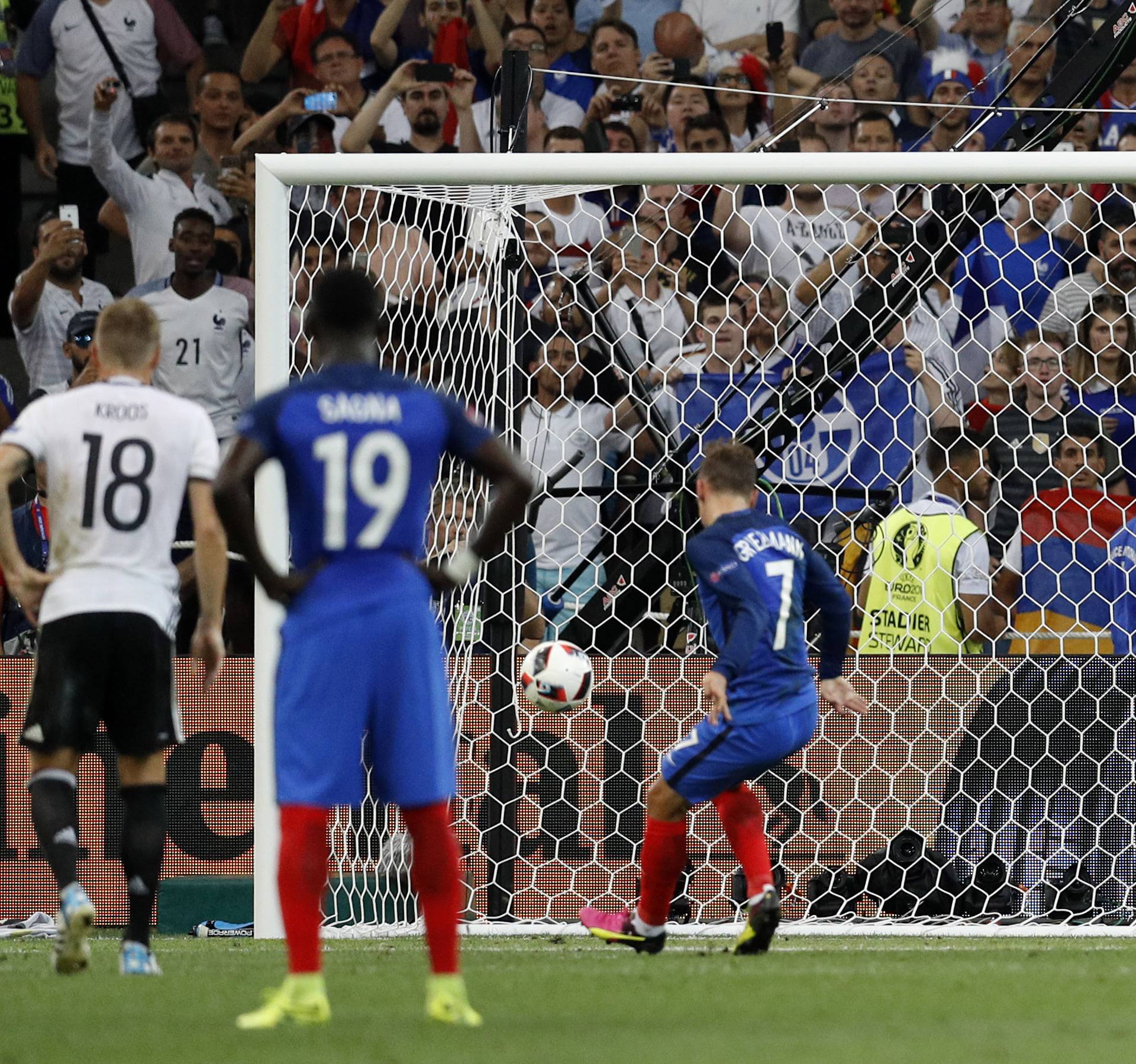 Germany v France - EURO 2016 - Semi Final